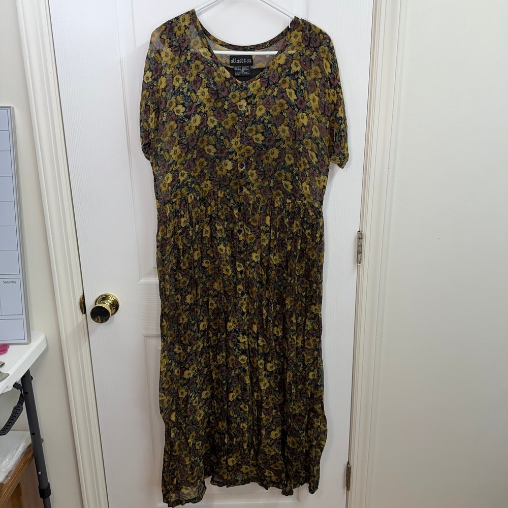 Vintage At Last & Co floral button lined cottagecore grunge long dress flowy M